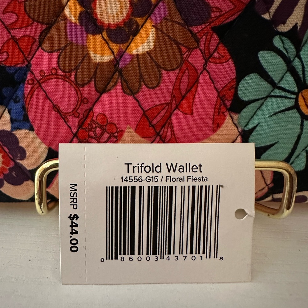 VERA BRADLEY Trifold Wallet in “Floral Fiesta” Quilted Print - Picture 8 of 11